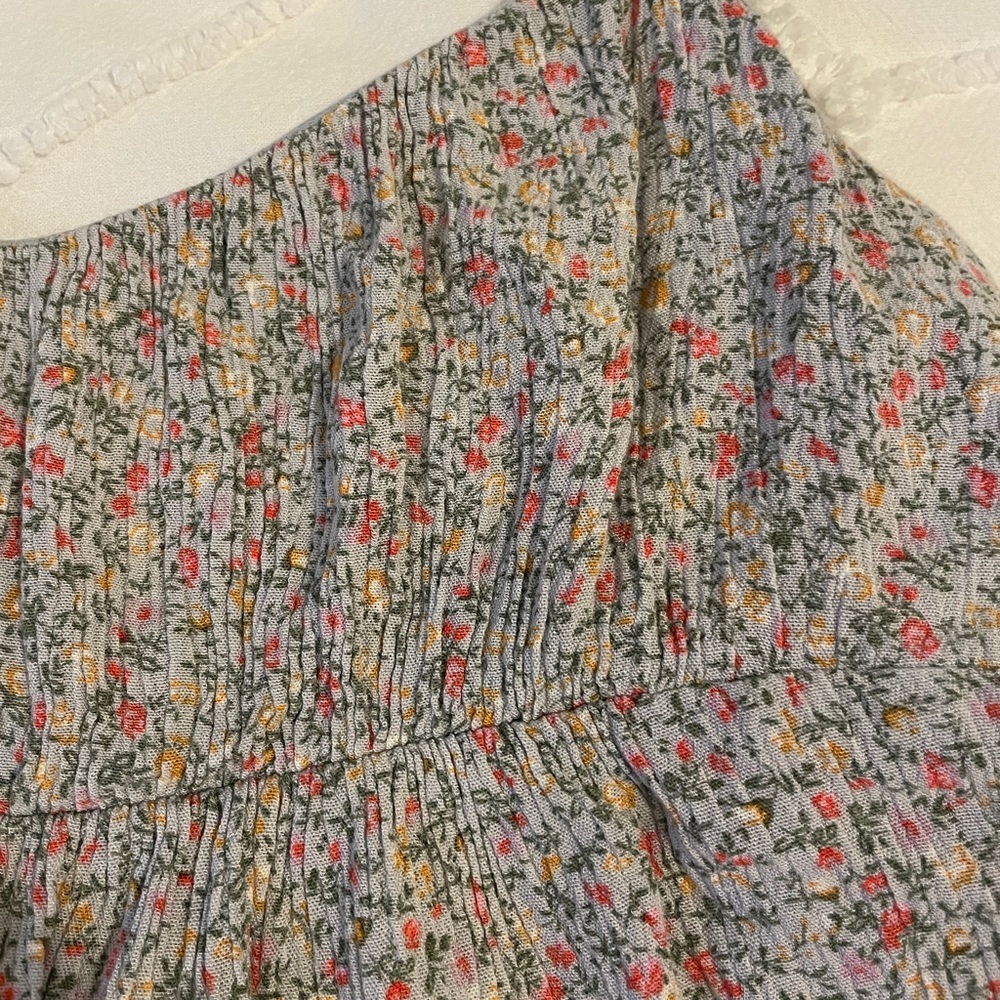 Spring tank top - Picture 3 of 3